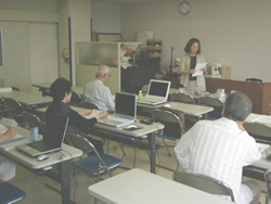 �f�C�W�[�ҏW�{�����e�B�A�u�K��̗l�q